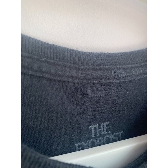 THE EXORCIST Horror Movie T Shirt Faded Black Distressed Fits XL 22.75x28.5” - Picture 3 of 4